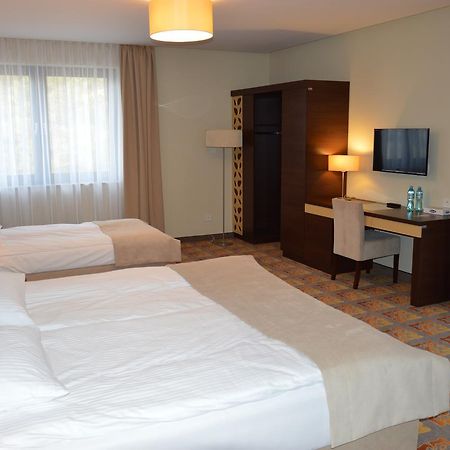 Hotel Via Baltica Ломжа Экстерьер фото